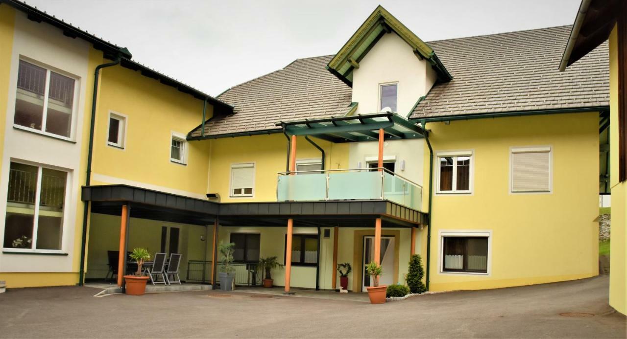 Hotel Restaurant Ulbing Techelsberg Exterior foto